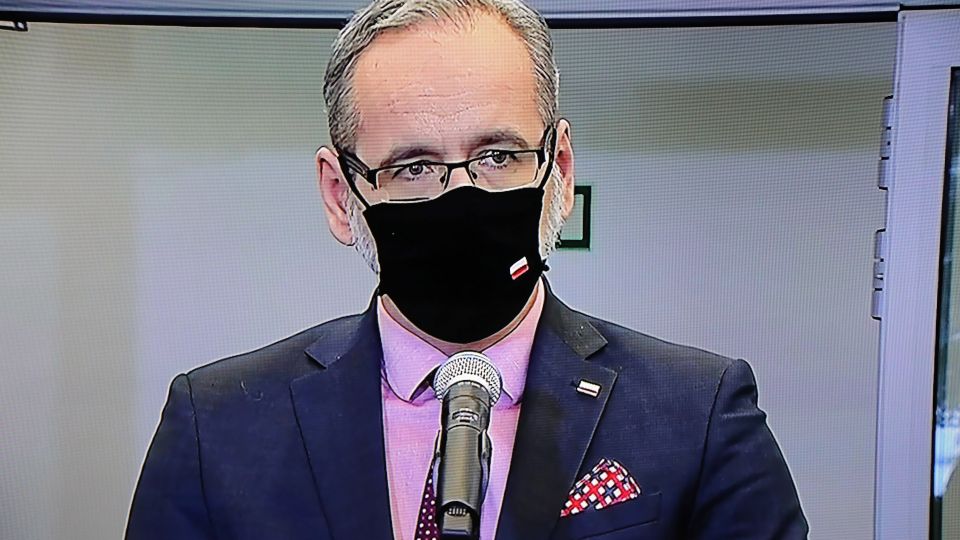 Covering mouth, nose acceptable only with protective mask: Health Min