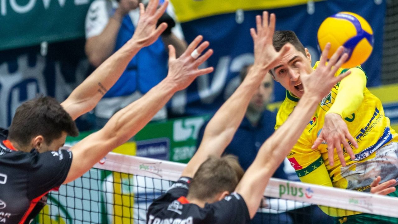Mateusz Malinowski w meczu z Asseco Resovią Rzeszów