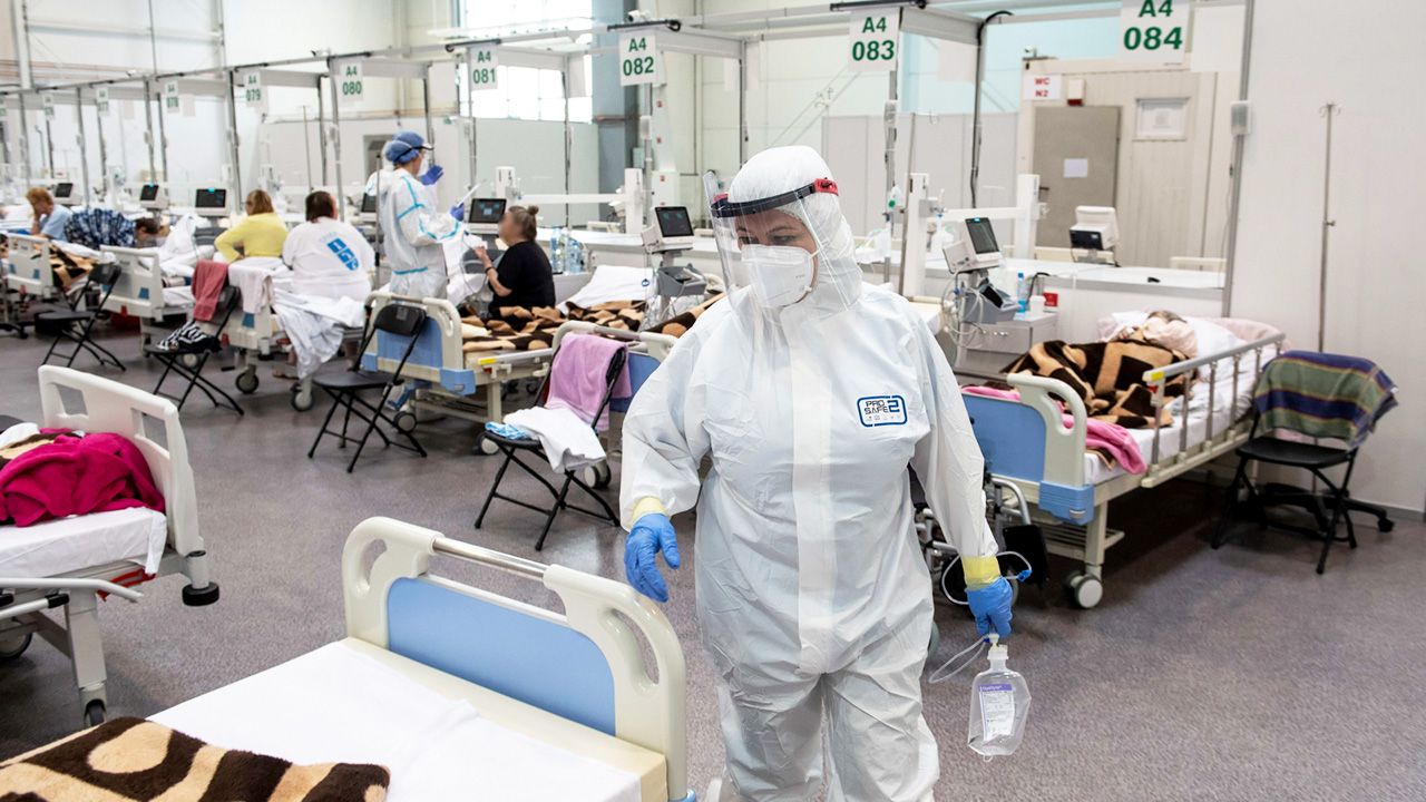 Raport o epidemii koronawirusa w Polsce (fot. PAP/Wojtek Jargiło) Raport o epidemii koronawirusa w Polsce (fot. PAP/Wojtek Jargiło)