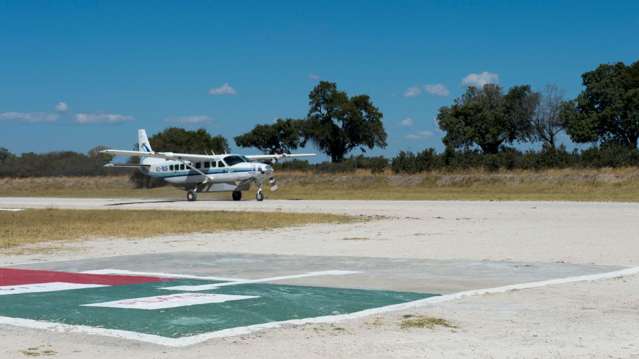 Strzelanina na lotnisku. Piloci zginęli, pasażerowie uciekli do lasu