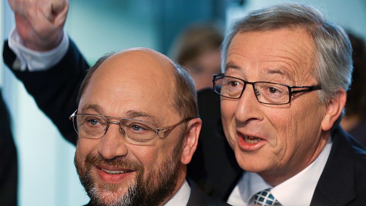 Martin Schulz i Jean-Claude Juncker (fot. PAP/EPA/AXEL HEIMKEN) Martin Schulz i Jean-Claude Juncker (fot. PAP/EPA/AXEL HEIMKEN)