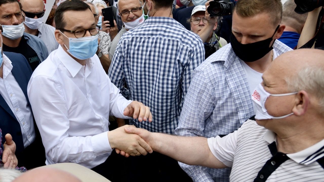 Premier Mateusz Morawiecki przyjechał we wtorek do Poznania (fot. PAP/Jakub Kaczmarczyk) Premier Mateusz Morawiecki przyjechał we wtorek do Poznania (fot. PAP/Jakub Kaczmarczyk)