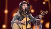 Maria Lamers w programie „The Voice Senior” zaśpiewała i zagrała na gitarze utwór „Jest cudnie” Maryli Rodowicz, zarażając trenerów swoim optymizmem.