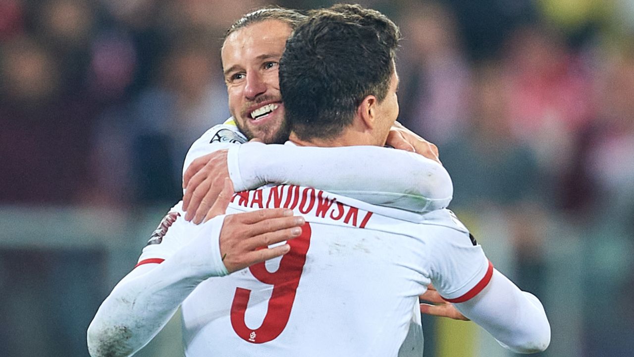 Grzegorz Krychowiak i Robert Lewandowski (fot. Getty Images)