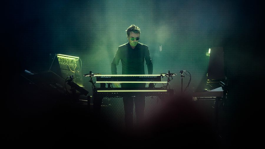 Legendarny Jean-Michel Jarre wystąpi w Dolinie Charlotty (fot. Stefan Hoederath/Redferns)