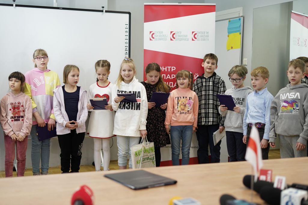 Заняткі ў школе ЦБС. Фота: Цэнтр беларускай салідарнасці