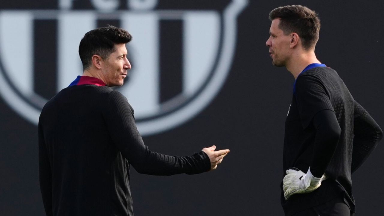 Robert Lewandowski i Wojciech Szczęsny (fot. PAP).