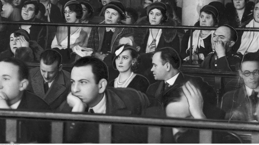 Procesem Rity Gorgonowej w roku 1932 żyła cała Polska. Pochodząca z Chorwacji kobieta była oskarżona o zabójstwo Lusi, córki swojego konkubenta Henryka Zaremby. Nie przyznała się do winy, została skazana początkowo na karę śmierci na podstawie austriackiego Kodeksu Karnego, zamienioną potem na 8 lat więzienia na podstawie Kondeksu Makarewicza. Fot. NAC/ IKC
