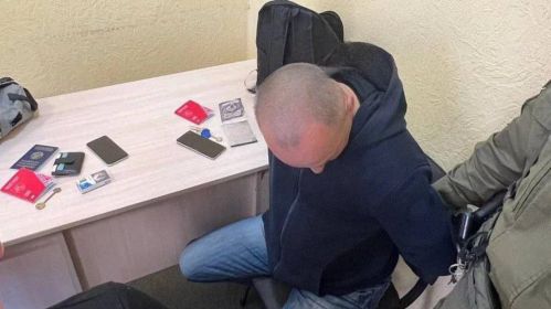 Грамадзяне Беларусі, затрыманыя нібыта за тое, што заехалі ў краіну з пашпартам новай Беларусі. Фота: Вясна / Правы чалавека ў Беларусі / Telegram
