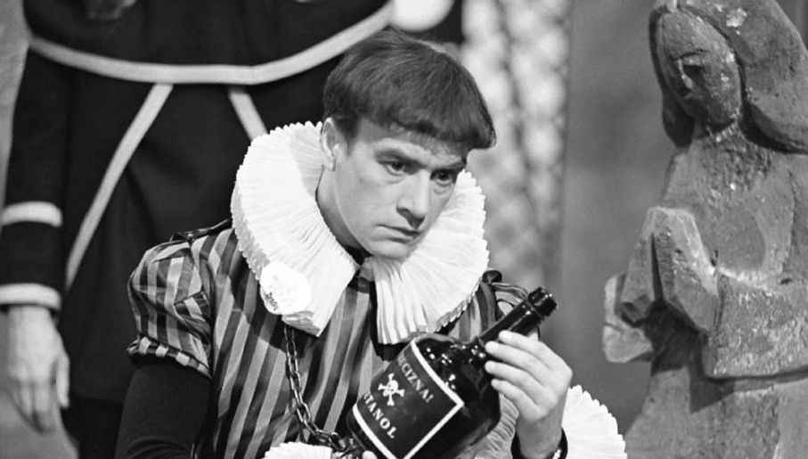 Wiesław Michnikowski kończy 90 lat - tvp.info