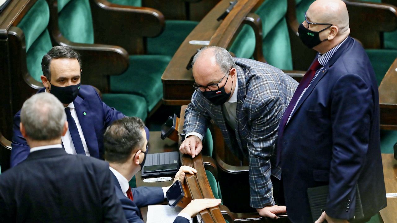 Włodzimierz Czarzasty z Lewicy o głosowaniu ws. KPO (fot. PAP/R.Guz) Włodzimierz Czarzasty z Lewicy o głosowaniu ws. KPO (fot. PAP/R.Guz)