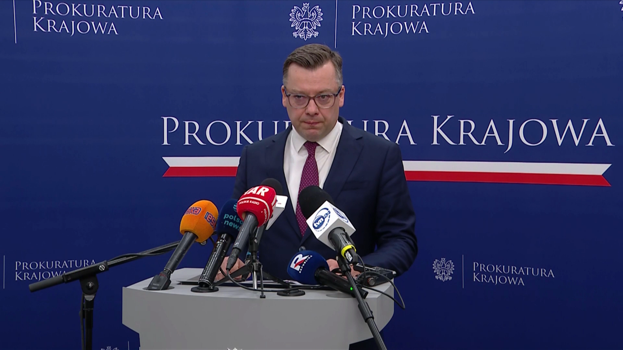 Podejrzani usłyszeli zarzuty dotyczące dokonania w dniach 15 i 16 listopada aktu dywersji na rzecz Federacji Rosyjskiej przeciwko Rzeczypospolitej Polskiej.