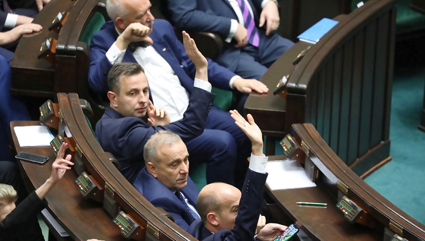 W 2019 roku opozycja przegrała wybory do Parlamentu Europejskiego i parlamentarne. (fot. PAP/Tomasz Gzell)