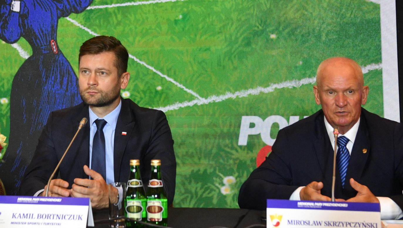 Minister sportu Kamil Bortniczuk i były prezes PZT Mirosław Skrzypczyński (fot. PAP).