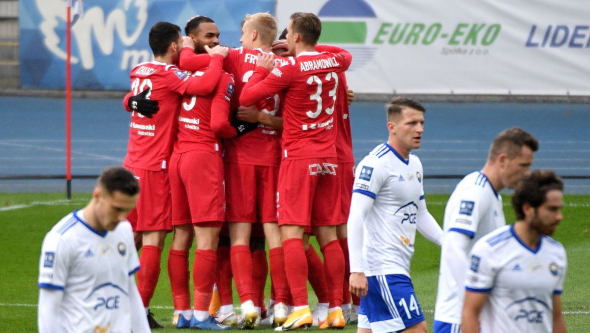 Ekstraraport Nr 35 Covid Ekstraklasa Wirus Rzadzi W Lidze Kluby Nie Posluchaly Zbigniewa Bonka Sport Tvp Pl