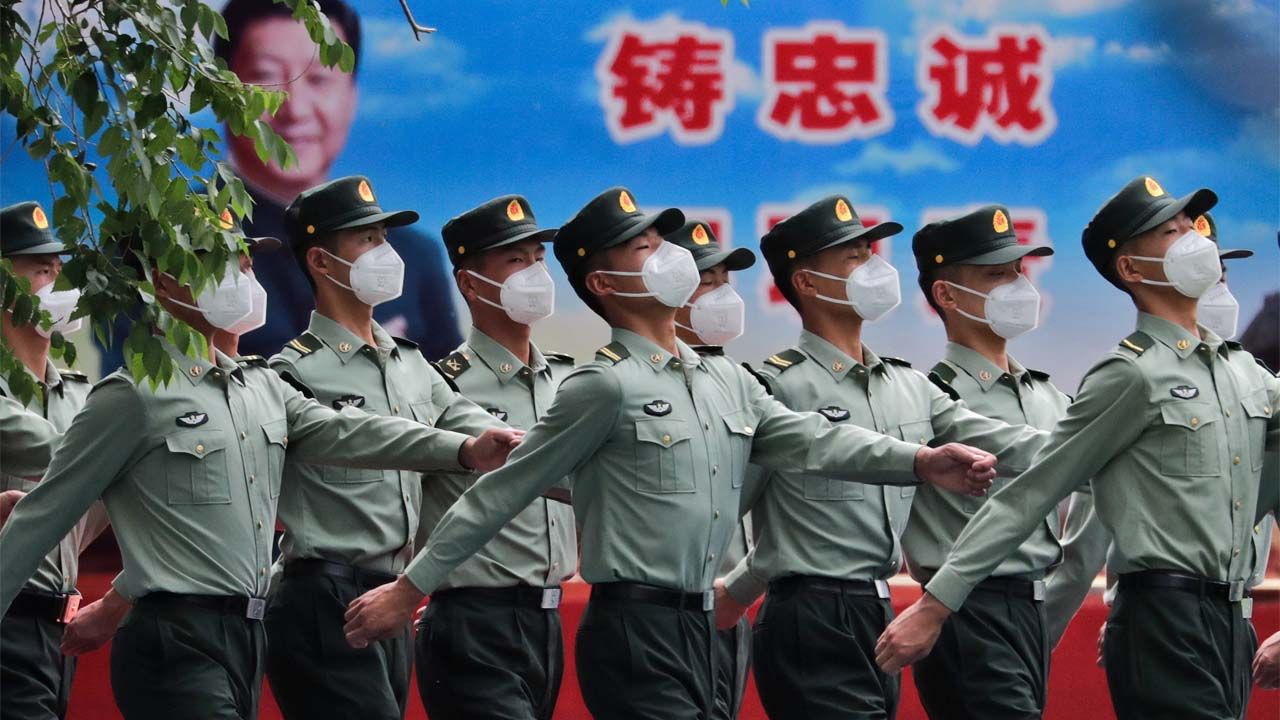 Chiny prowadzą agresywną politykę (fot. PAP/EPA/ANDY WONG / POOL)