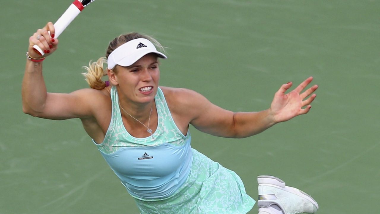 Tenis WTA, Dubaj mecz 1/2 finału S.Halep C.Wozniacki (sport.tvp.pl)