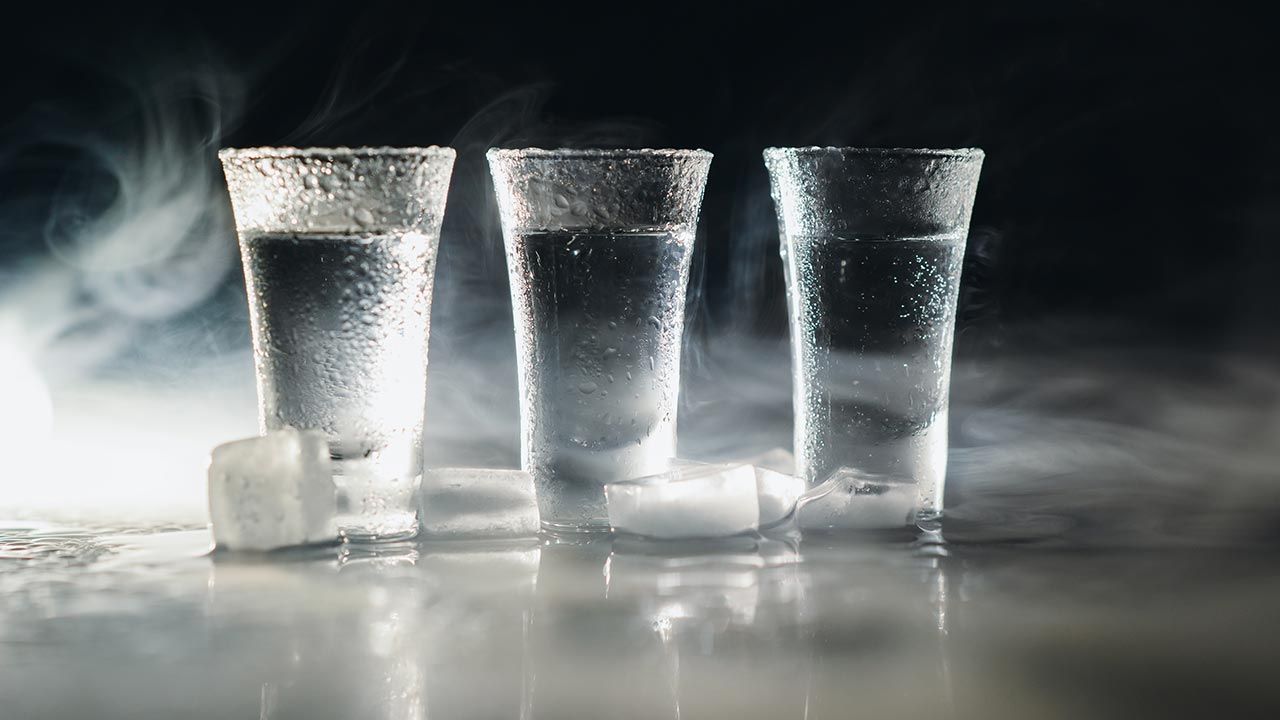 Wódka powstaje w opatentowanym przez firmę specjalnym reaktorze konwersji węgla (fot. Shutterstock)