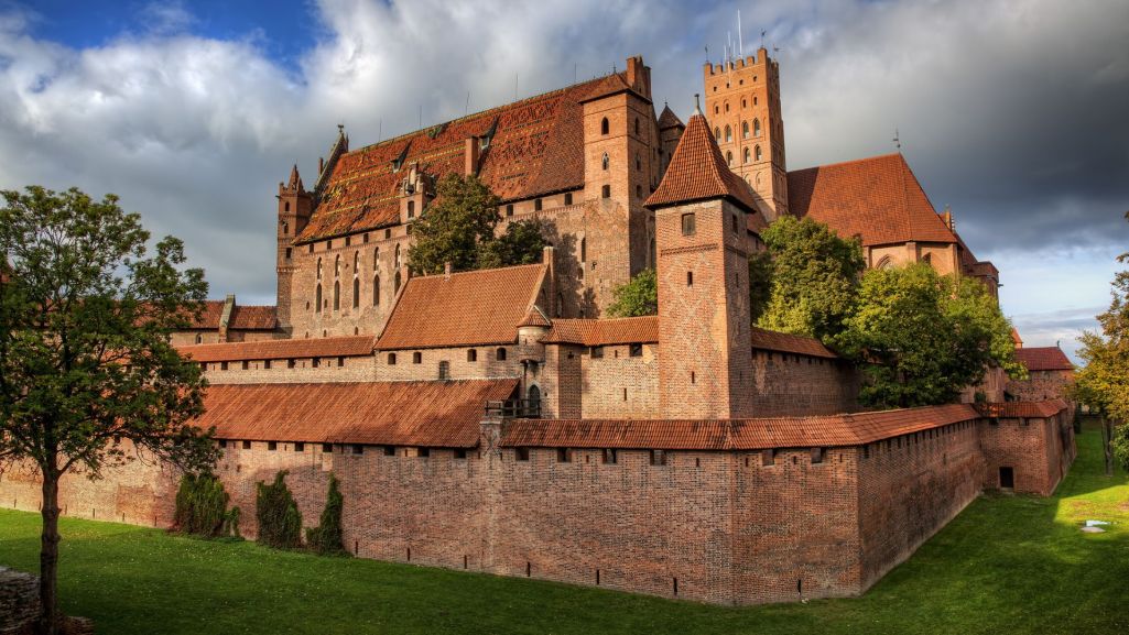 Na zdjęciu Zamek w Malborku (fot. Rolf E. Staerk/ Shutterstock)