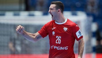 Polscy piłkarze ręczni od wygranej 36:31 nad Austrią rozpoczęli rywalizację w ME 2022 (fot. PAP / Adam Warżawa) Polscy piłkarze ręczni od wygranej 36:31 nad Austrią rozpoczęli rywalizację w ME 2022 (fot. PAP / Adam Warżawa)