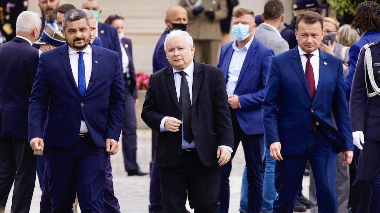 Jarosław Kaczyński komentuje cyberatak (fot. Jaap Arriens/NurPhoto via Getty Images) Jarosław Kaczyński komentuje cyberatak (fot. Jaap Arriens/NurPhoto via Getty Images)