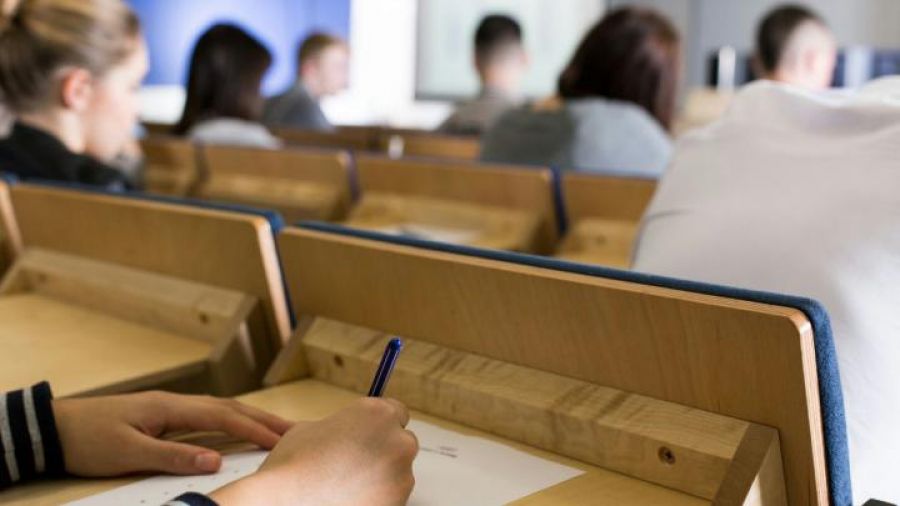 Studenci wrócą na Politechnikę Poznańską (fot. PAP)