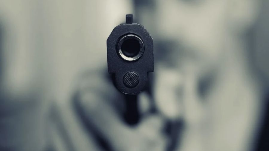 Policjanci użyli broni palnej, gdy podczas interwencji w ich kierunku padły strzały. Fot. Pixabay.com