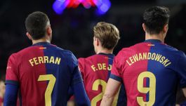 Robert Lewandowski czy Ferran Torres? Hansi Flick ma dylemat (fot. Getty).