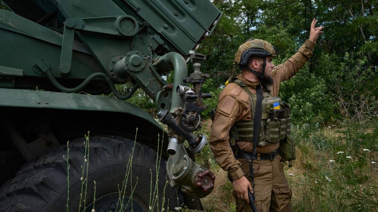Wiele krajów pomaga Ukrainie w walce z rosyjską agresją (fot. Pierre Crom/Getty Images)