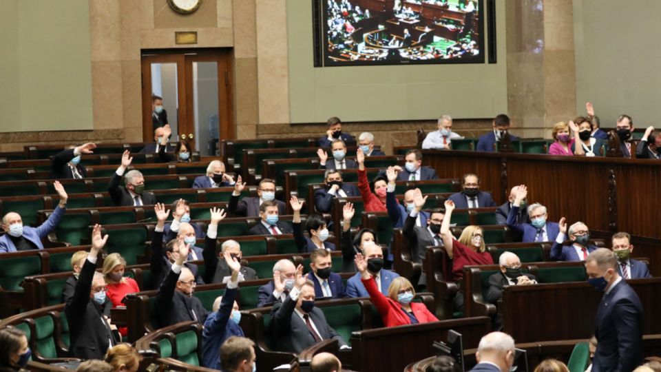 Ustawa budżetowa na 2021 rok przyjęta przez Sejm | TVP ...