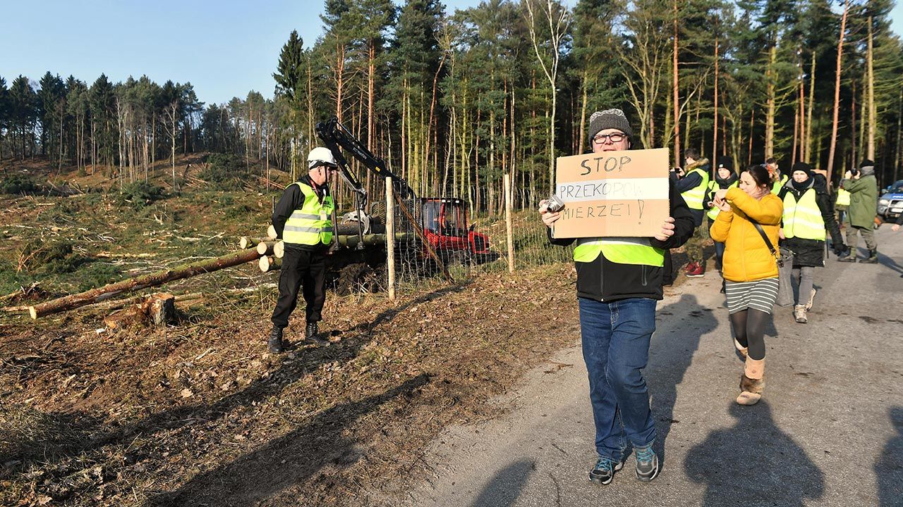 Ekspert: Bezpieczeństwo kraju nigdy nie może być w centrum konfliktu politycznego (fot. PAP/Marcin Gadomski) Ekspert: Bezpieczeństwo kraju nigdy nie może być w centrum konfliktu politycznego (fot. PAP/Marcin Gadomski)