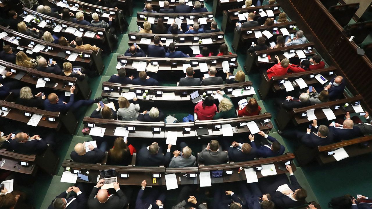 Jak wyglądałby Sejm, gdyby wybory odbyły się teraz? (fot. PAP/Tomasz Gzell)