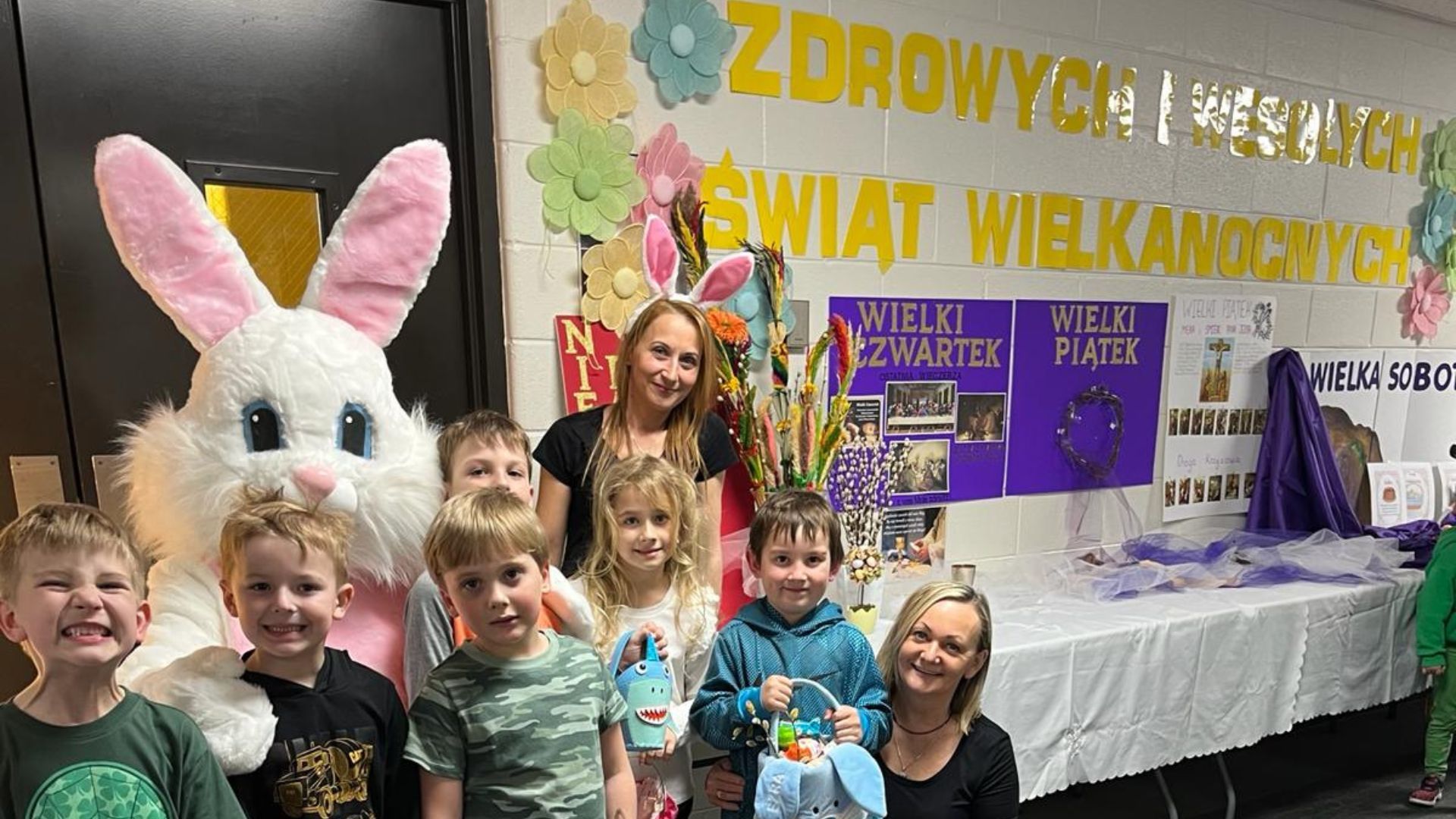 Święta Zmartwychwstania Pańskiego w Polskiej Szkole im. Jana Brzechwy w Tinley Park, fot. Krystyna Skoczeń