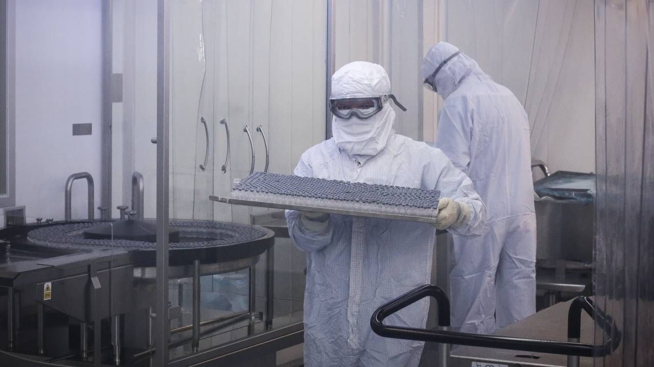 Wiele wskazuje na to, że koronawirus wyciekł z laboratorium w Wuhan (fot. PAP/EPA/Andre Coelho) Wiele wskazuje na to, że koronawirus wyciekł z laboratorium w Wuhan (fot. PAP/EPA/Andre Coelho)