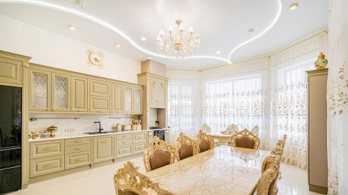 Катэдж-палац у Бараўлянах