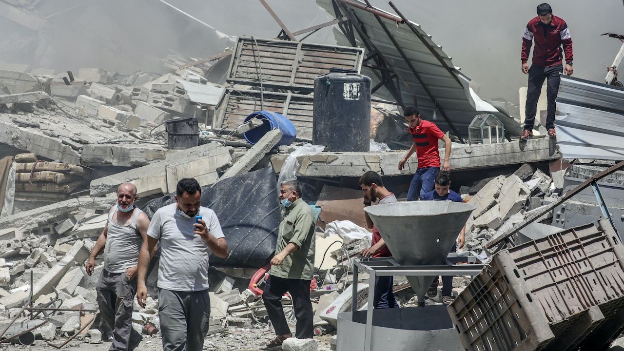 Liczba ofiar śmiertelnych wśród Palestyńczyków wzrosła do 115 (fot. PAP/EPA/MOHAMMED SABER) Liczba ofiar śmiertelnych wśród Palestyńczyków wzrosła do 115 (fot. PAP/EPA/MOHAMMED SABER)