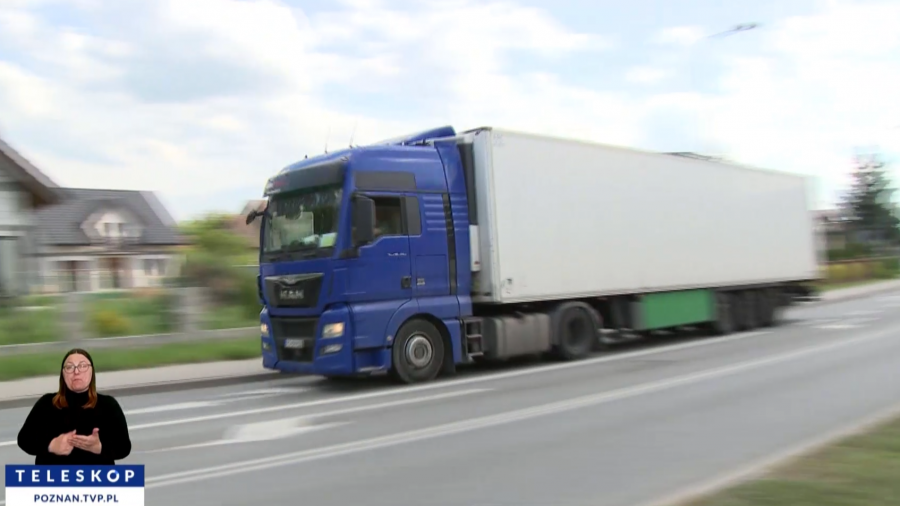Strykowo. Zbudowali obwodnicę. Ale jest jak bez niej (fot. TVP3 Poznań)