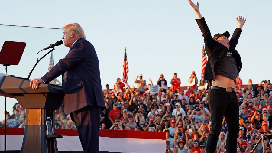 Donald Trump i Elon Musk (fot. Anna Moneymaker/Getty Images)