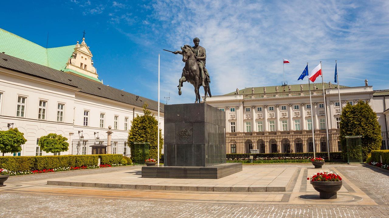 Kto będzie prezydentem przez następne pięć lat? (fot. Shutterstock/Anastasia Petrova) Kto będzie prezydentem przez następne pięć lat? (fot. Shutterstock/Anastasia Petrova)