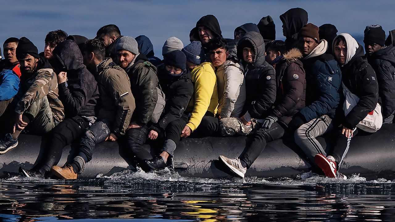 Bez relokacji i bez opłat? Polska wśród krajów pod presją migracyjną