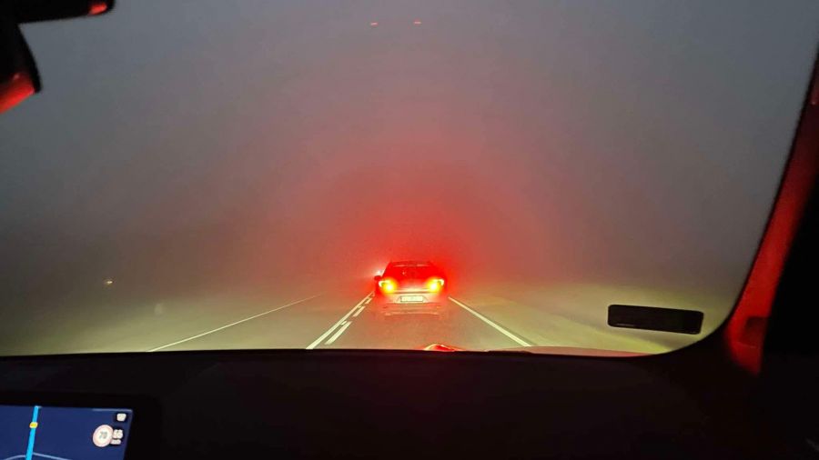Gęsta mgła w całej Polsce. Trasa Kalisz - Poznań przez Pyzdry, Miłosław (fot. Natalia Jankowska)