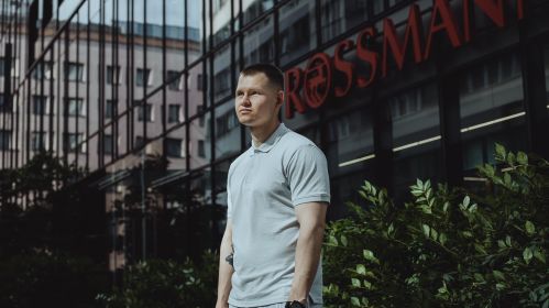 Былы палітзняволены Андрэй Чапюк. Андрэй – валанцёр Праваабарончага цэнтру «Вясна». Быў затрыманы 2 кастрычніка 2020 года ў Менску супрацоўнікамі ГУБАЗіКу і засуджаны на 6 гадоў калоніі ва ўмовах узмоцненага рэжыму. Варшава, Польшча. Фота: Рауль Дзюк / Белсат