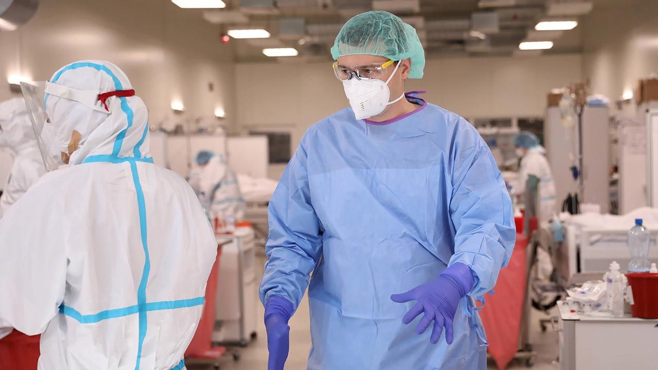 Raport o epidemii koronawirusa w Polsce (fot. PAP/Leszek Szymański) Raport o epidemii koronawirusa w Polsce (fot. PAP/Leszek Szymański)