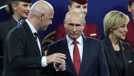 Władimir Putin w towarzystwie szefa FIFA (fot. Getty Images)