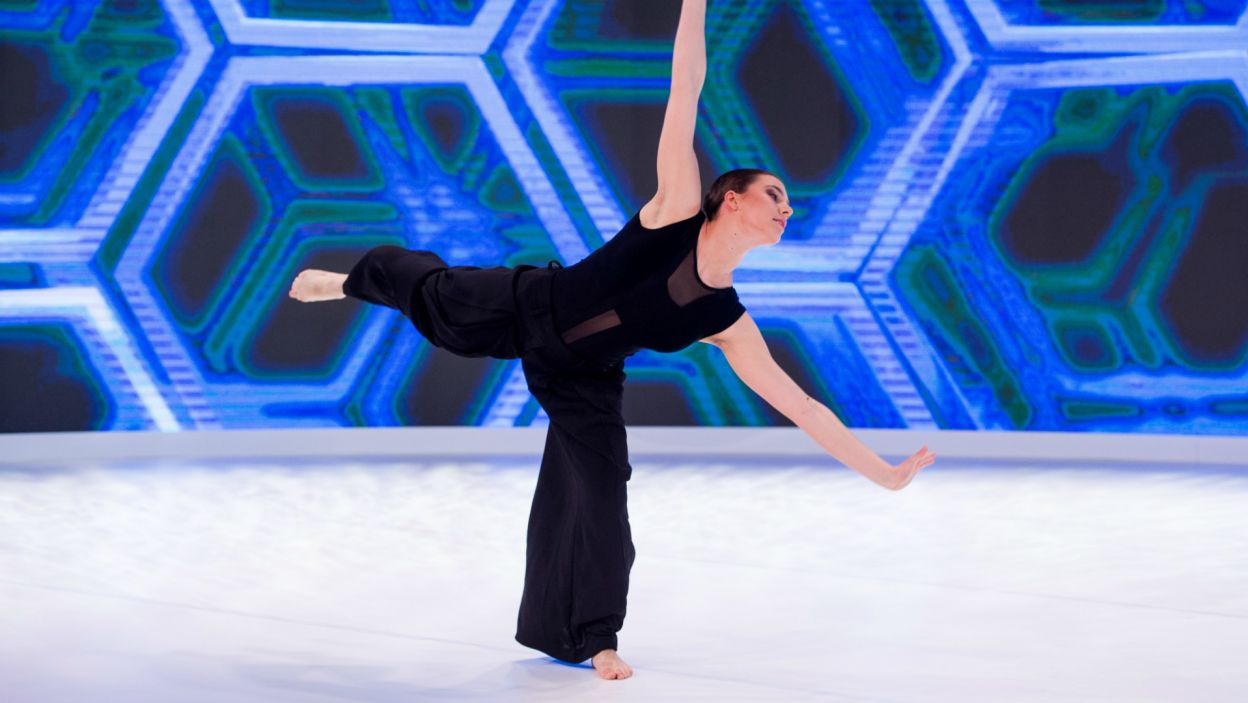 Ostatnia w półfinale wystąpiła Judyta Pakulska. Jej taniec dowolny wywołał wśród jurorów silne emocje, co udaje się tylko dojrzałym artystom (fot. J. Bogacz/TVP)