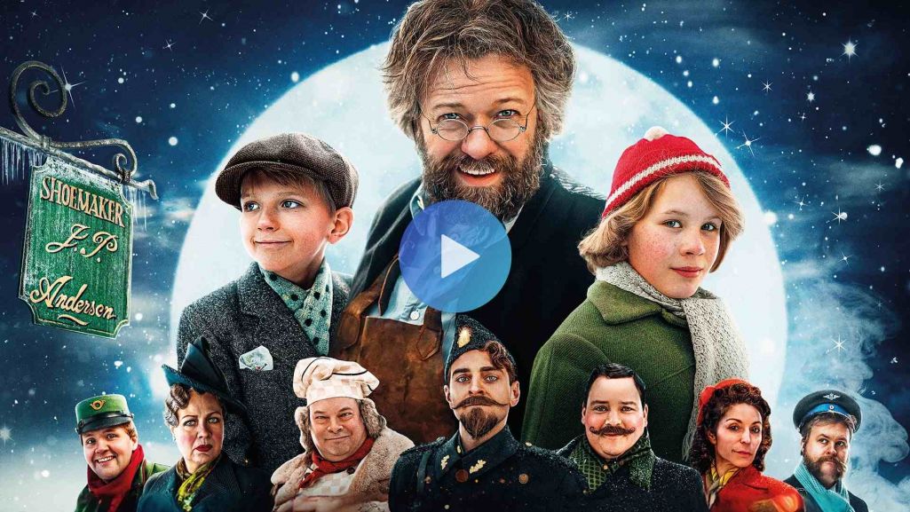 Film „Najpiękniejsze święta” opowiada o dziewięcioletniej Stine, która przybywa do górskiej wioski. Fot. Materiały prasowe
