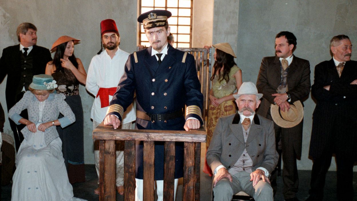W 2001 roku Olgierd Łukaszewicz wystąpił w spektaklu Teatru Telewizji „Lord Jim” w reżyserii Laco Adamika (fot. TVP)