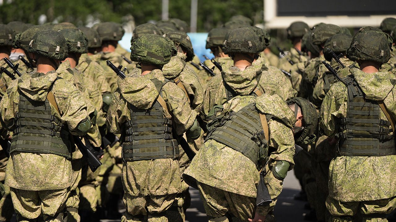 Braki kadrowe Rosjan. Z „sił kosmicznych” utworzyli oddział zmotoryzowany