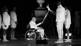 W środku Charles Coste (fot. Getty) Charles Coste (fot. Getty)