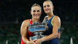 Timea Babos (L) i Kristina Mladenović (P), fot. Getty Images